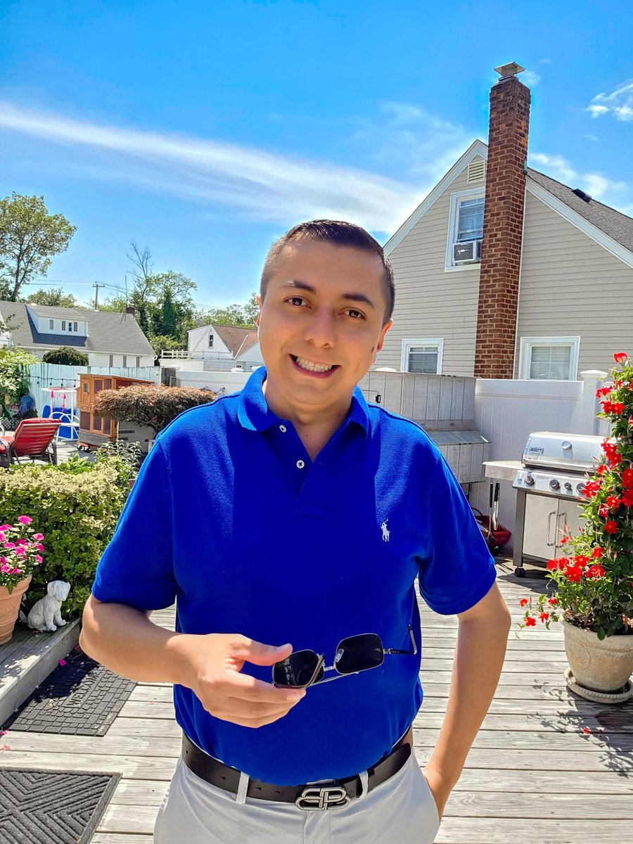 Amo esa gente que me ve y tuercen el "hocico" 🤣
¡Disfruten su domingo!

#IsmaelGuzmanSV