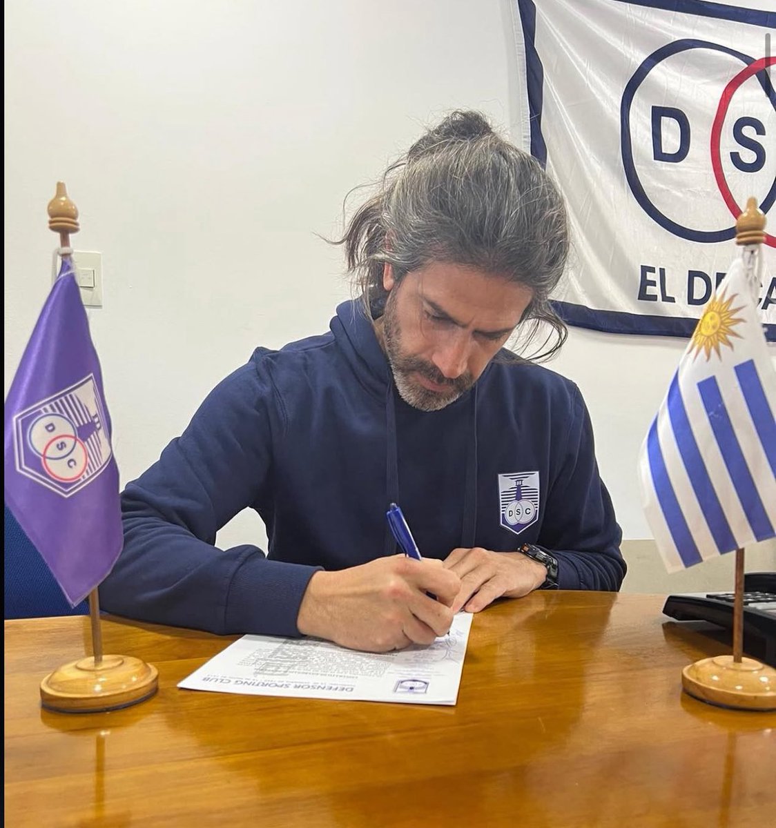vengador violeta tweet media