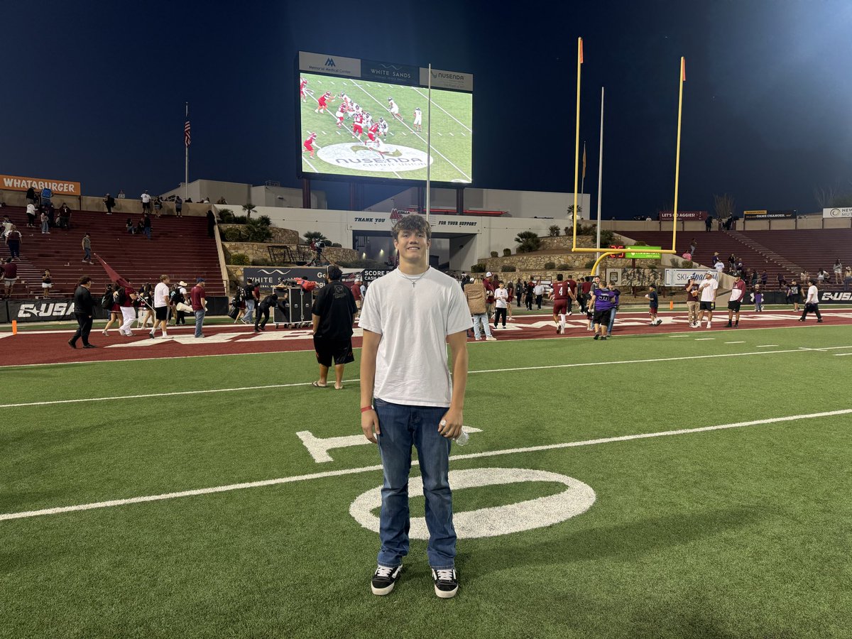 Thank you <a href="/mikeymarquardt/">Mike Marquardt</a> for the game day invite! Great day! <a href="/Coach_Fishback/">Nelson Fishback</a> <a href="/oc_football/">O'Connor Football</a> <a href="/bkullos/">Coach Ben Kullos</a>