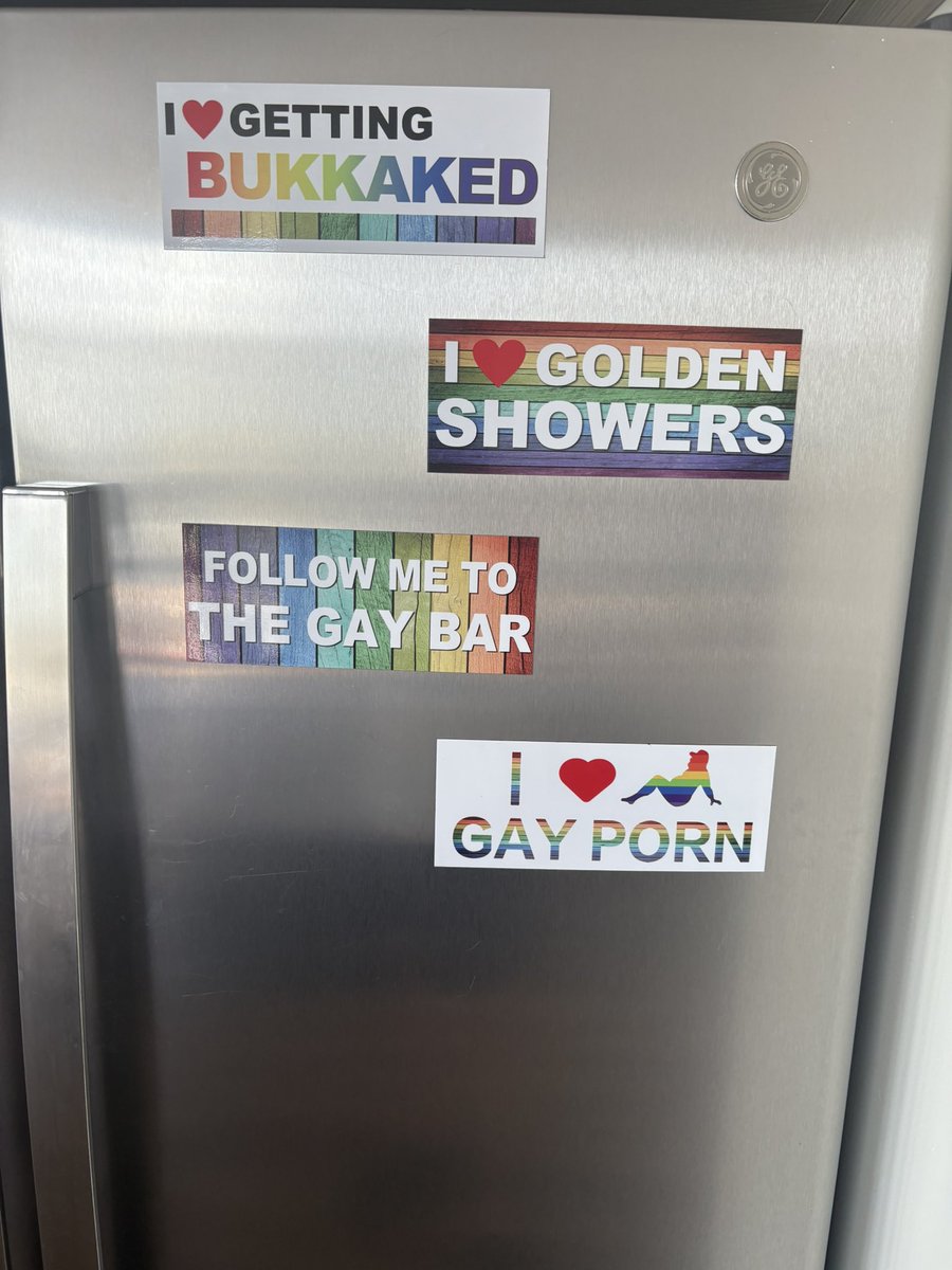 0xraspberrycat's tweet image. Nice fridge pal @amyoder