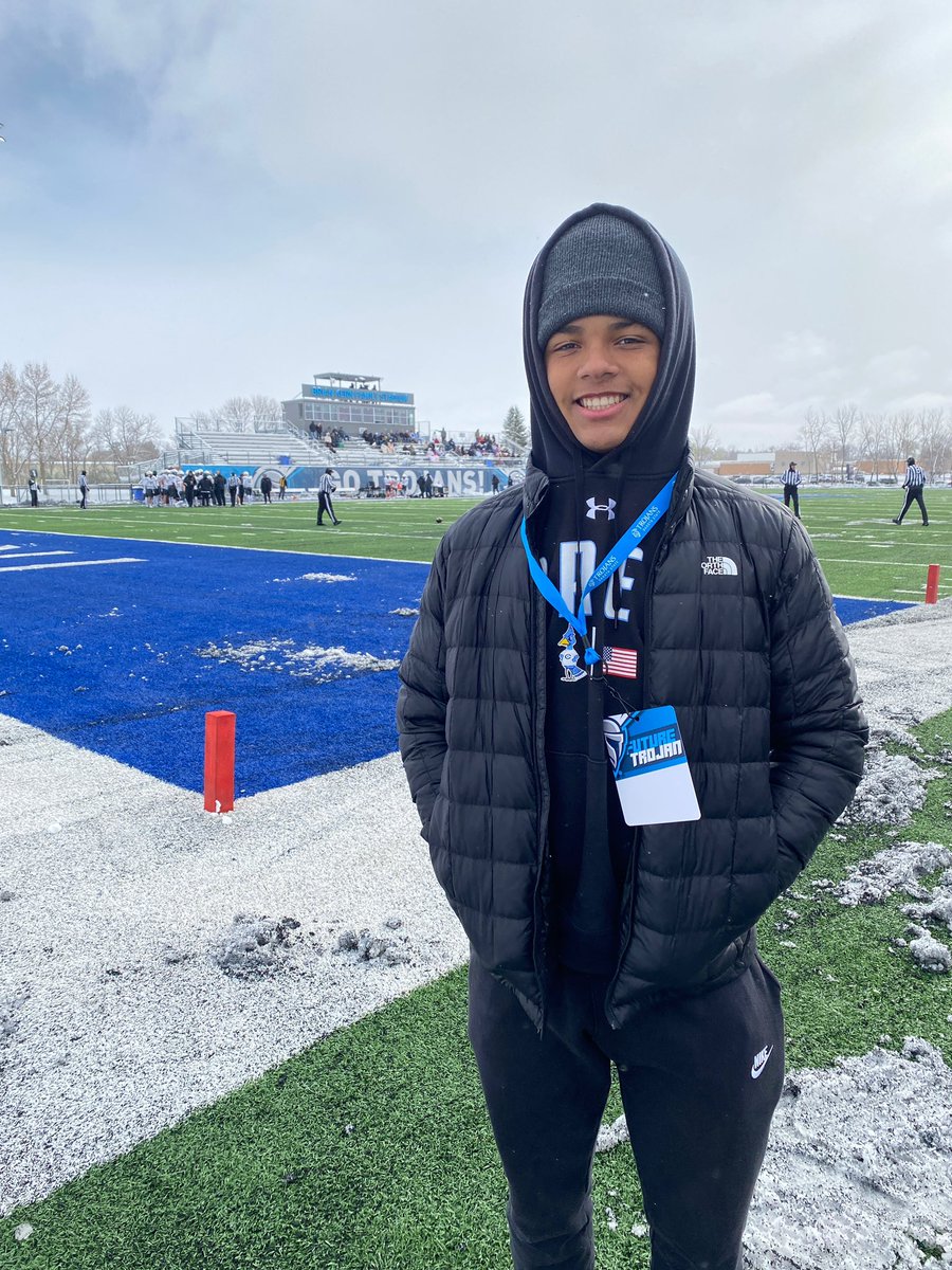 Had a great time in Madison yesterday <a href="/DakSt8Football/">Josh Anderson 🇺🇸</a>! Thank you <a href="/CoachKibbie/">Coach Kibbie</a> and <a href="/CoachMurphyDSU/">Devonte Murphy</a> for having me out for the great experience. Congrats on the win!