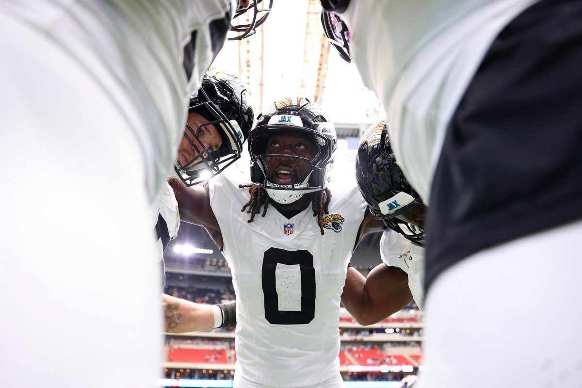 Jaguars's tweet image. Time to go get it.

#JAXvsHOU