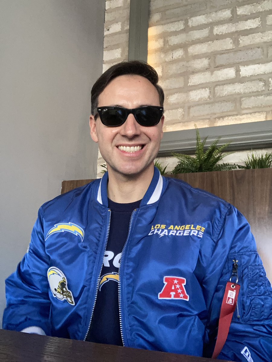 Feliz domingo 
Hoy LA Chargers vs. Steelers. Domingo por la Noche🏈 <a href="/chargers/">Los Angeles Chargers</a> <a href="/NFL/">NFL</a> <a href="/nflmx/">NFL México</a>