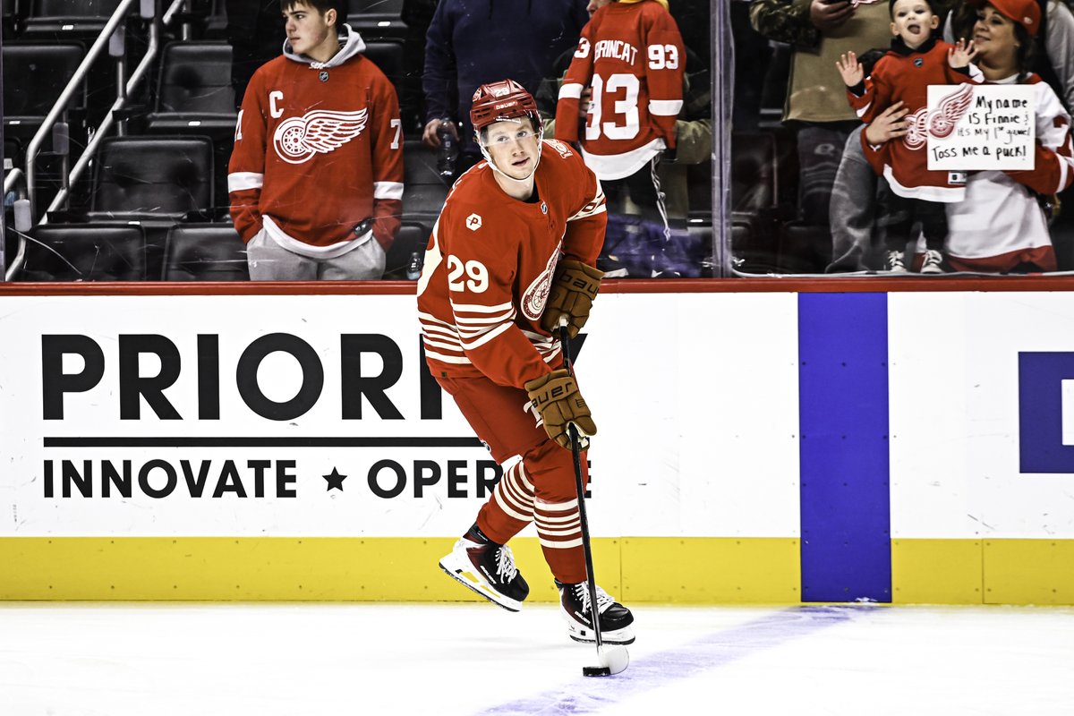 DetroitRedWings's tweet photo. NHL ready https://t.co/gaImfHZy8U