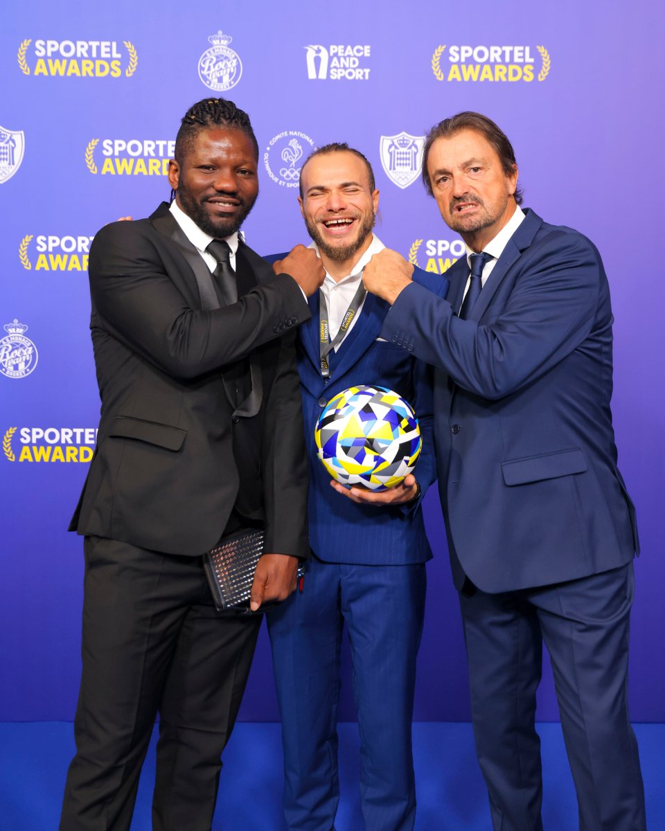 À #SportelAwards, les sportifs prennent le temps de parler, d’échanger, de créer du lien. Ici, la compétition s’efface pour laisser place à la rencontre.
Un moment rare, unique, à Monaco. 💬🤝