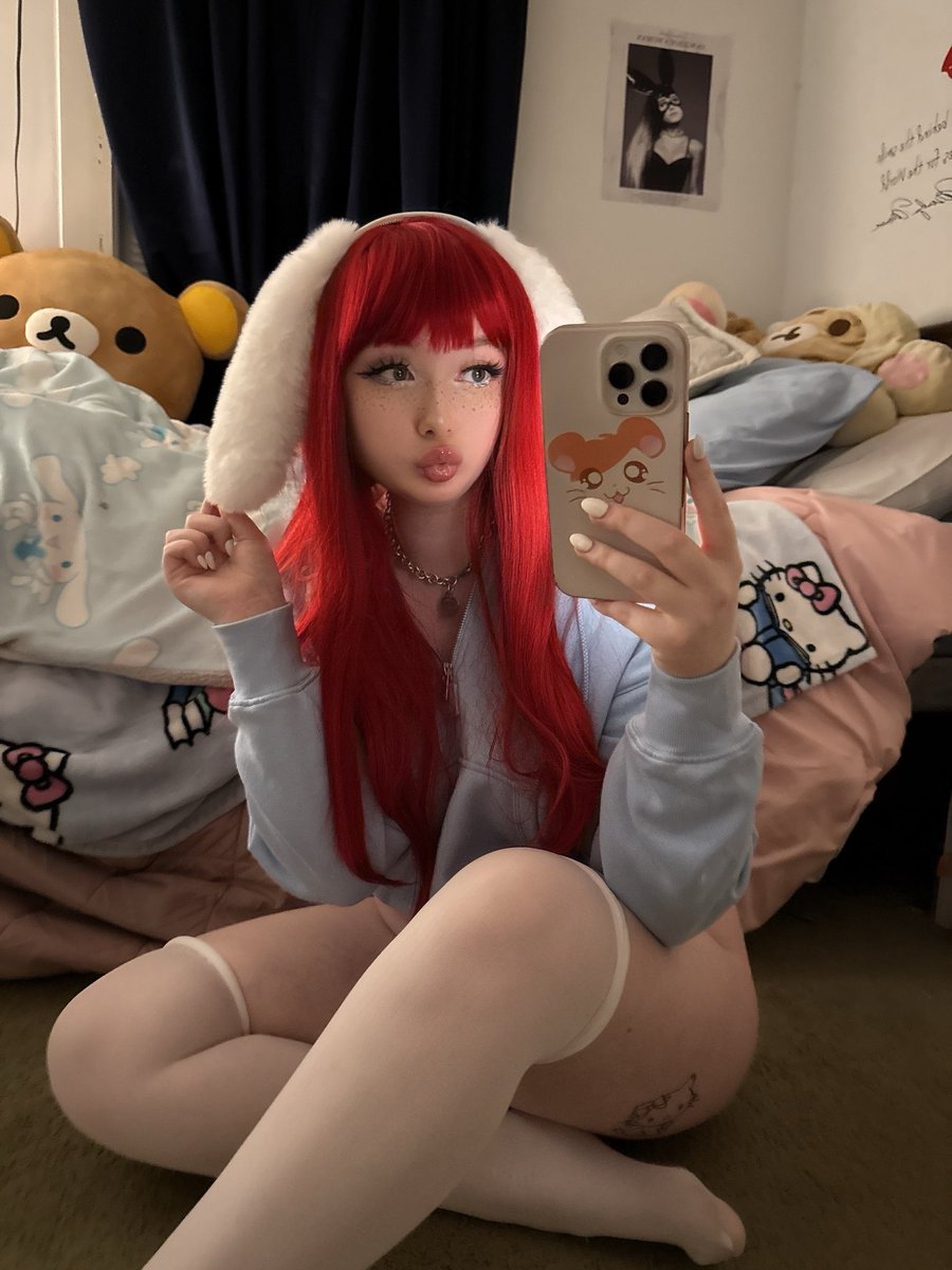 julie 🦴 tweet media