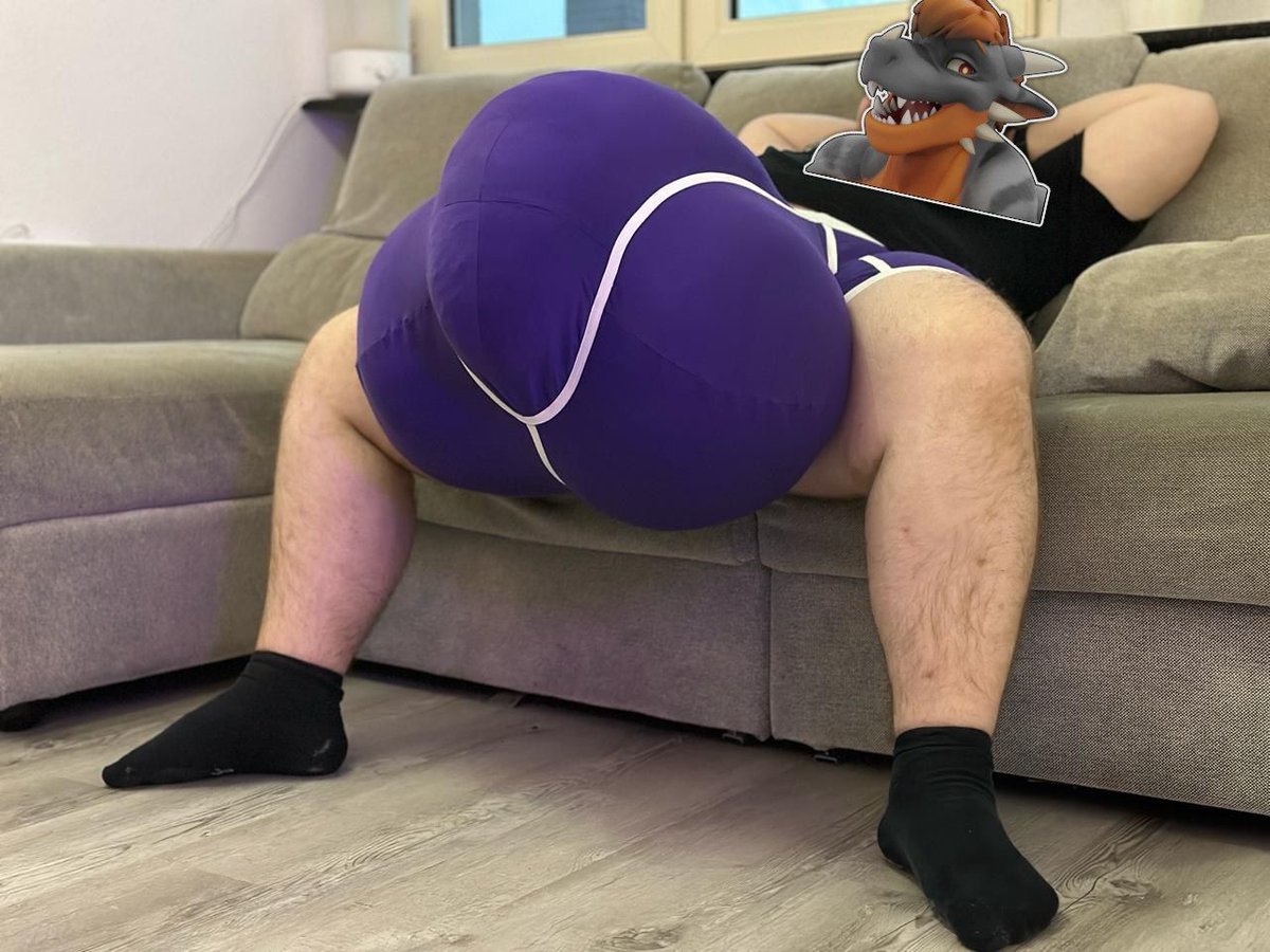 MiitshiiAD's tweet photo. The Hyper Bulge comms are done! This world definitely needs more hyper cocks! 😈👀
#hyperirl https://t.co/xW02D5Chrn