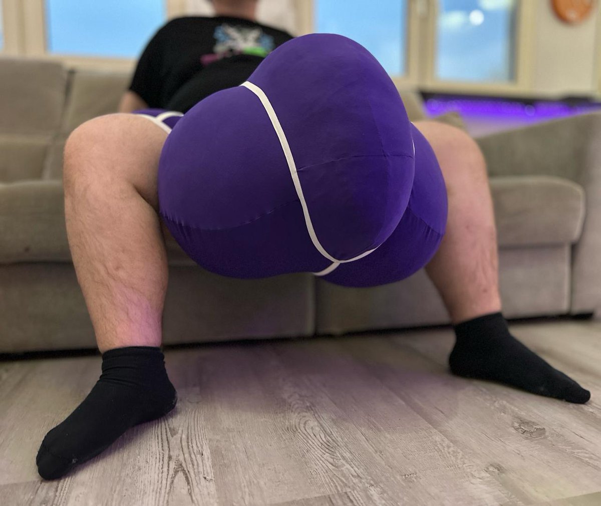 MiitshiiAD's tweet photo. The Hyper Bulge comms are done! This world definitely needs more hyper cocks! 😈👀
#hyperirl https://t.co/xW02D5Chrn