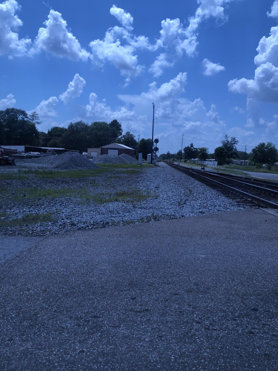 Trainstream27's tweet image. Tryna look for some trains in Wynne Arkansas.