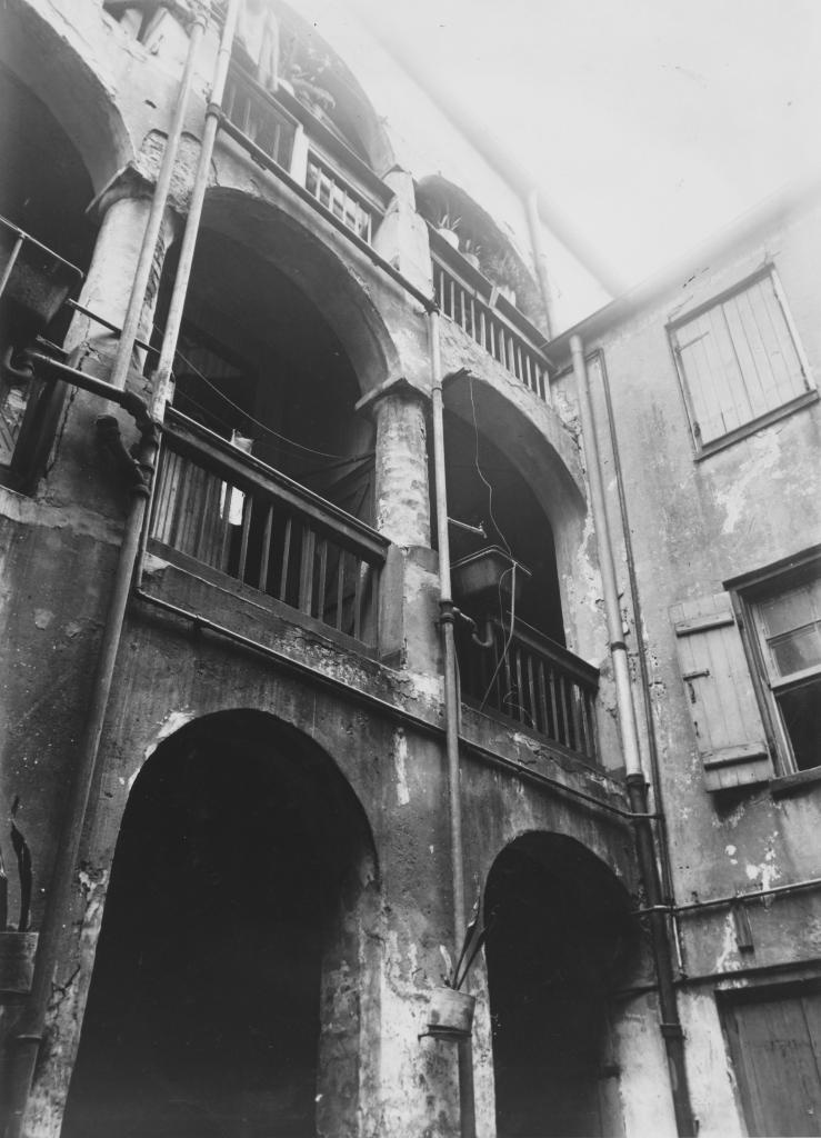 nolacampanella's tweet photo. Interested in New Orleans and Louisiana 
history, geography, architecture, and culture? 

Here are 300+ articles on a wide range of topics
by yours truly, all free downloadable PDFs: https://t.co/7AEKhchxhh https://t.co/nx8dXRmzgj