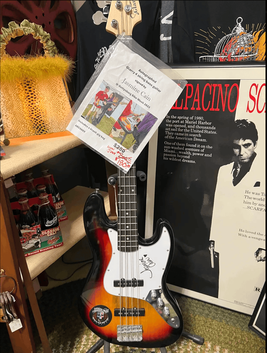 I would have bought this so I could wipe my ass with it.  Thank you to FargustusBugler for sending it my way.