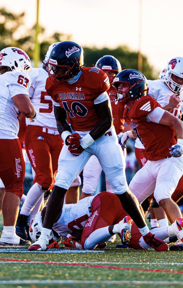 Final senior season tape/ stats:
  6,3 215
• 9 sacks
• 18 TFLs
• 1 Defensives touchdown 
• 2 PBU
• 56 Tackles

hudl.com/v/2SbM5r