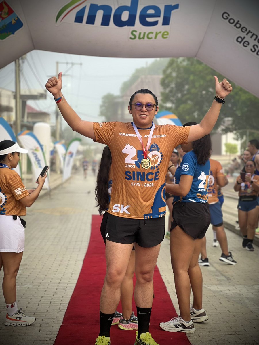 ¡Increíble lo que vivimos hoy en Sincé! 

Más de mil runners corrieron con el alma, con el corazón y con esa energía que solo nuestra tierra sabe dar.

La carrera atlética por los 250 años de Sincé ya quedó en la historia. Difícil describir todo lo que se sintió, pero sí: