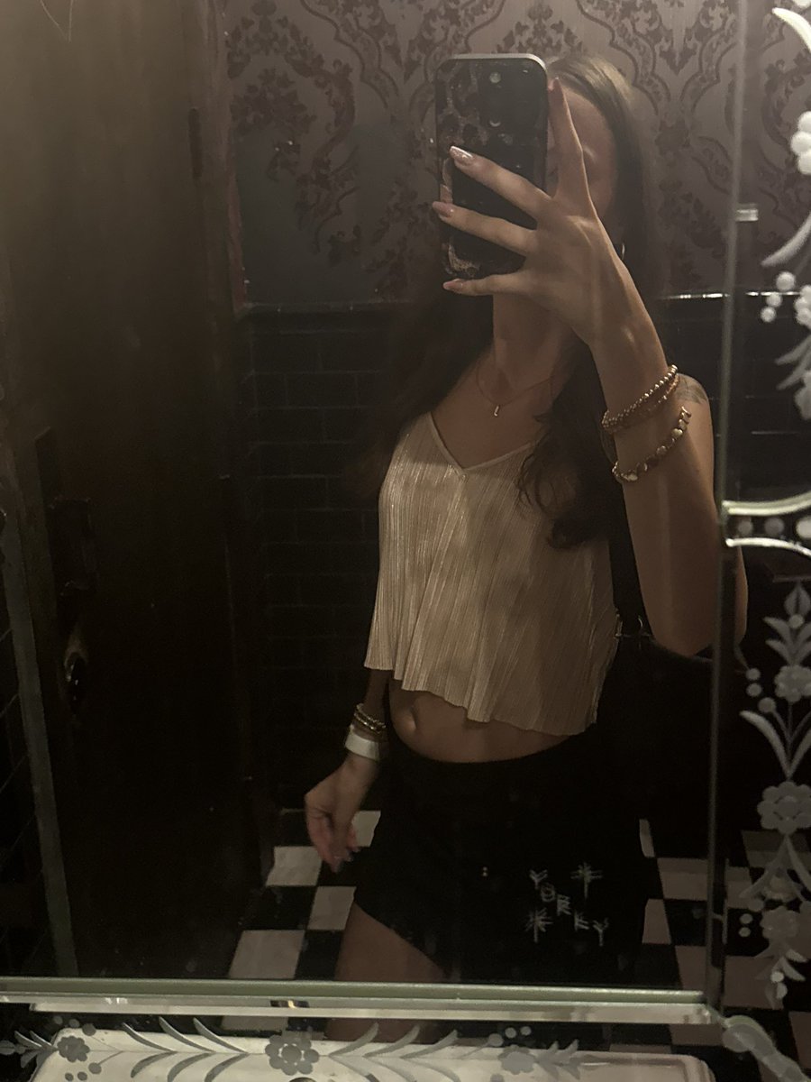 spoiled 🕷️ tweet media