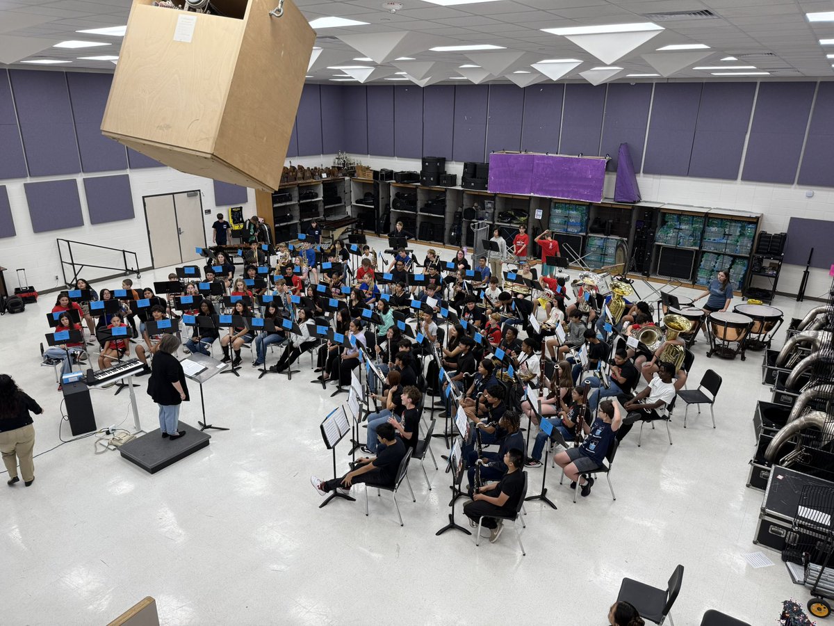 Autumn Ridge Gator Band tweet media