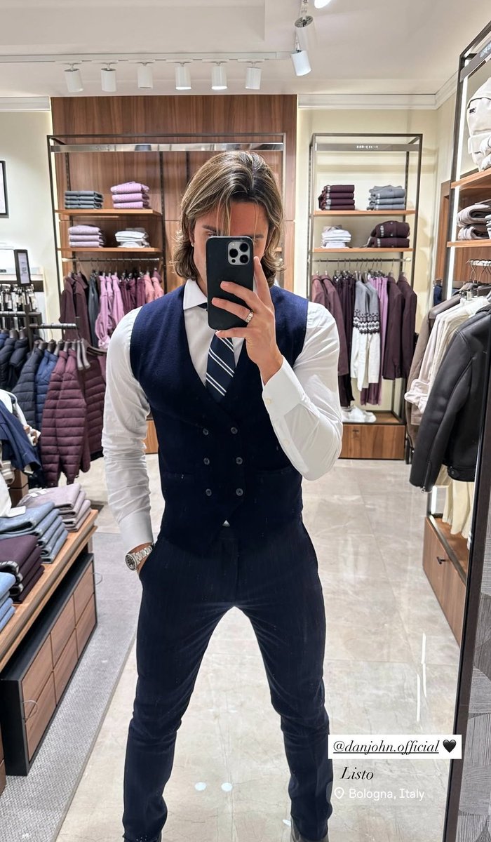 awonderfulday21's tweet photo. Woowww😍😍 bellísimo🫠
#LucaOne9N https://t.co/AASqp4PS7I