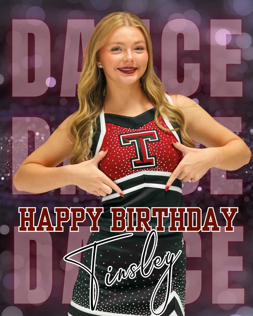 Wishing this sweet freshman a fabulous birthday!! Happy birthday, Tinsley!! We love you! 🥳🎈🐾