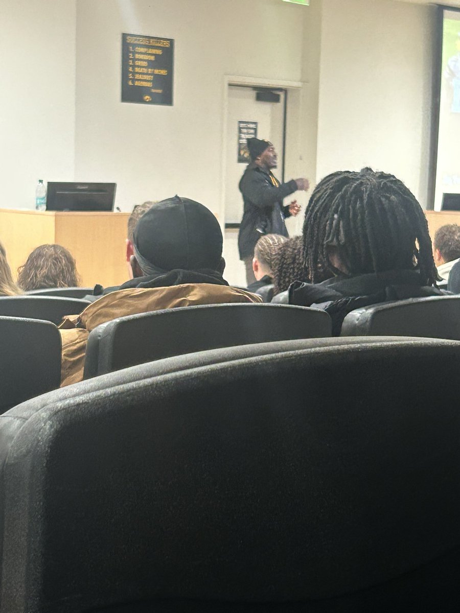 Drew Bennis tweet media