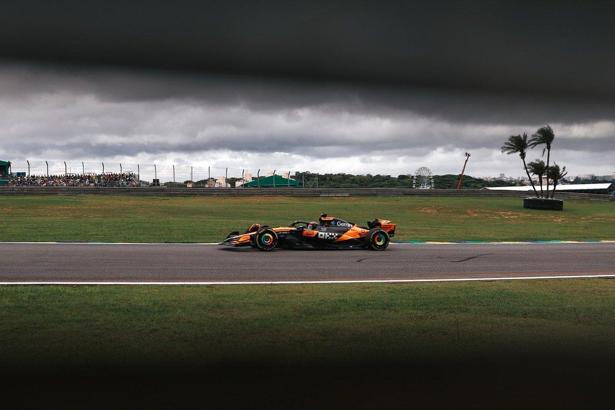 Come on, team 🙌

#McLaren | #BrazilGP 🇧🇷