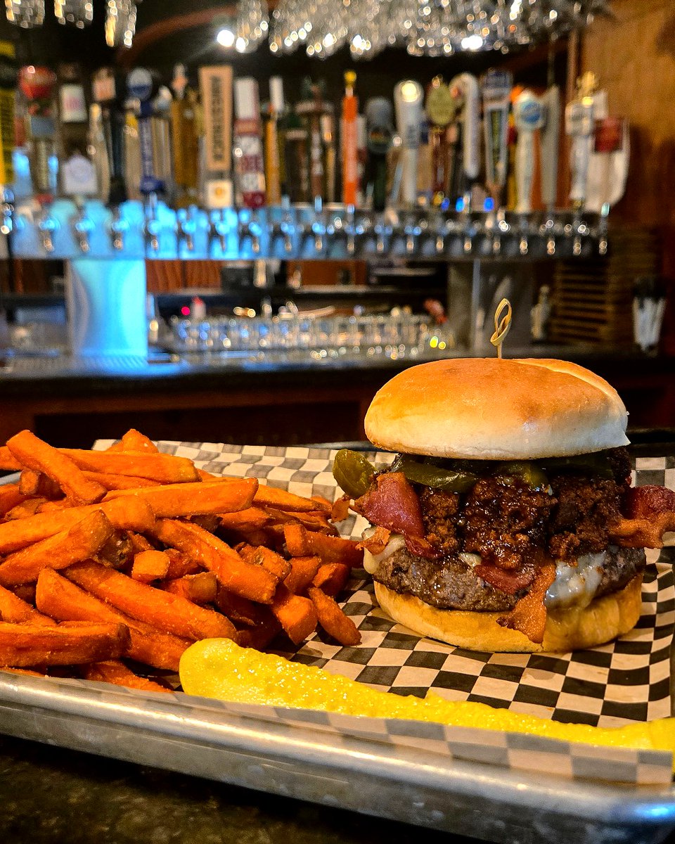 The Burn The Breeze Burger is here to fire up your fall!  Only at The Hive Taphouse, now through November 30th. 🔥🍔

View their full menu, bit.ly/3U1syut