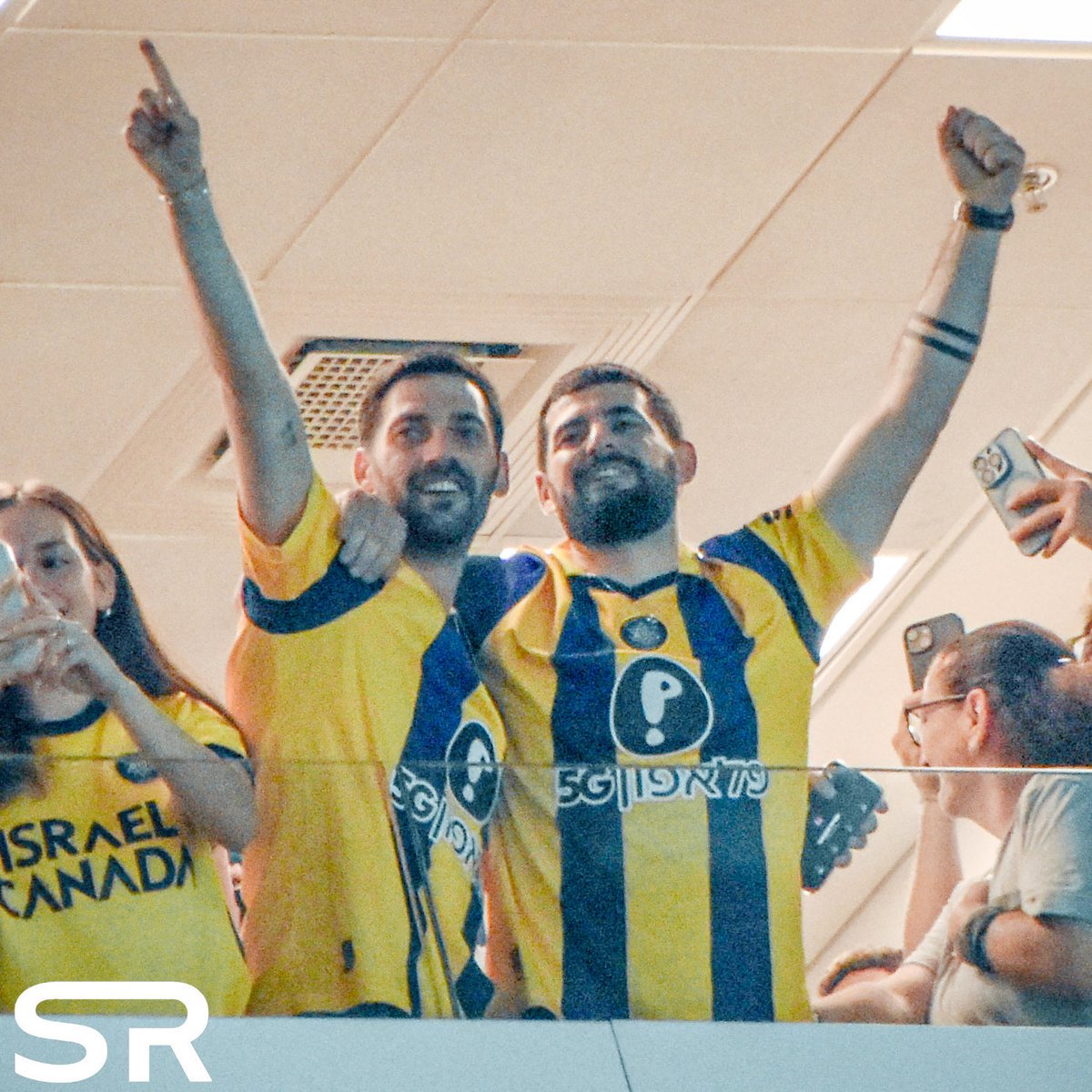 thesportsrabbi's tweet image. גלי וזיוי ברמן - כמה טוב שאתם כאן בבלומפילד!🎗️🇮🇱