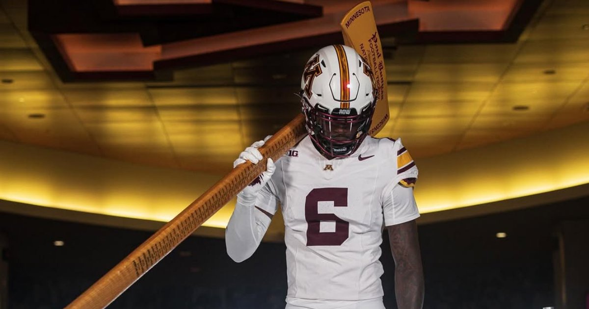 The #Gophers added their third commitment in as many days as JUCO WR Derrick Salley has committed to the #Gophers. 

The 6-foot-4 WR has recorded 33 receptions for 645 yards and 12 touchdowns this season. 

STORY ➡️on3.com/sites/gophers-…