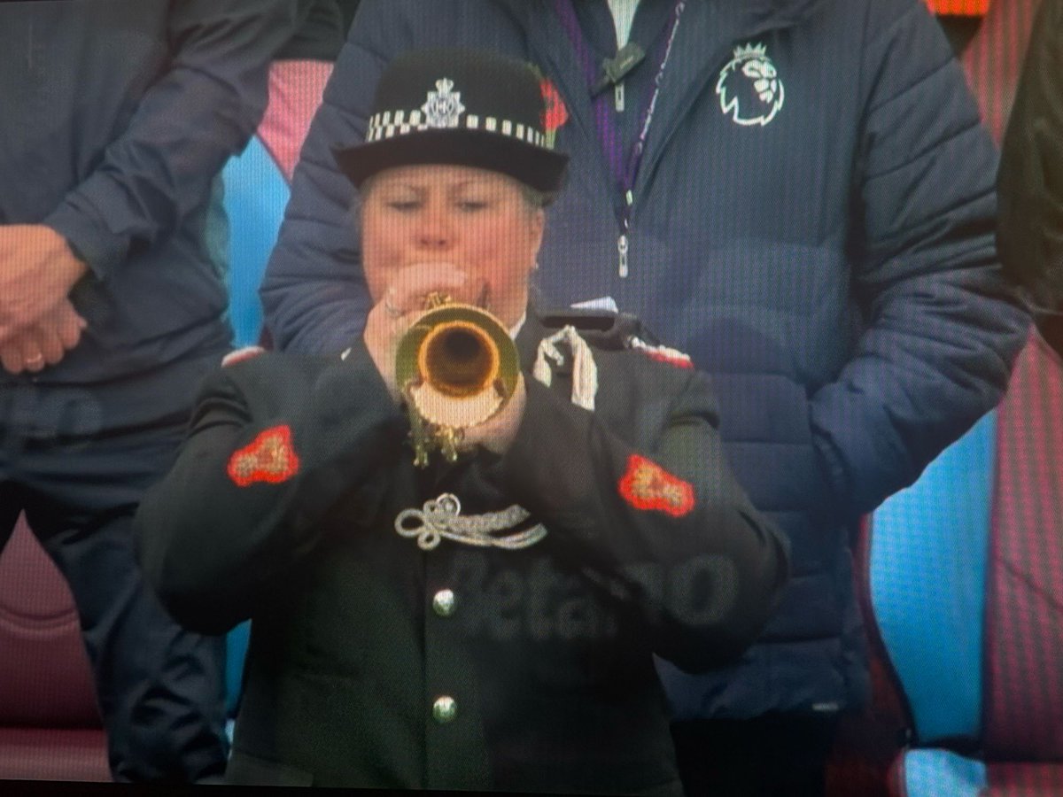 SaxRevolutions's tweet image. Remembrance day 

Brasswnds [also in football world] “give gravity to ceremonial moments of pomp and circumstance”

The Battle for Control of the Brass and Instruments Business in the French Industrial Revolution, p.17

#Remembranceday #brass