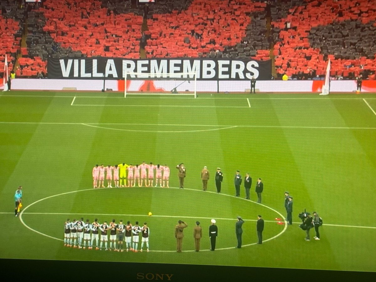 SaxRevolutions's tweet image. Remembrance day 

Brasswnds [also in football world] “give gravity to ceremonial moments of pomp and circumstance”

The Battle for Control of the Brass and Instruments Business in the French Industrial Revolution, p.17

#Remembranceday #brass