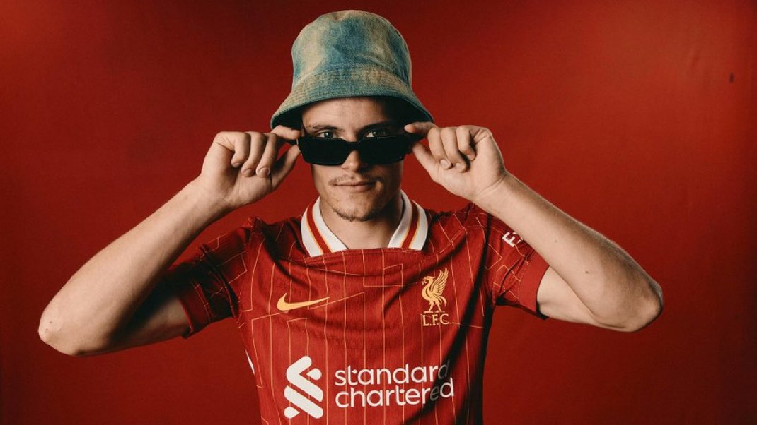 United Update tweet media