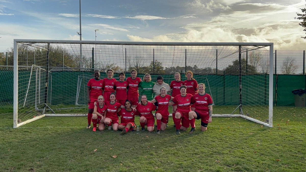 Excellent result for our rec team today against a tough West Woking opposition! Great goals and a hatrick for Sara ✨❤️💚

FT South Park 5 - 3 West Woking
⚽️⚽️⚽️ Sara
⚽️⚽️ Faye
POTM: Ruth