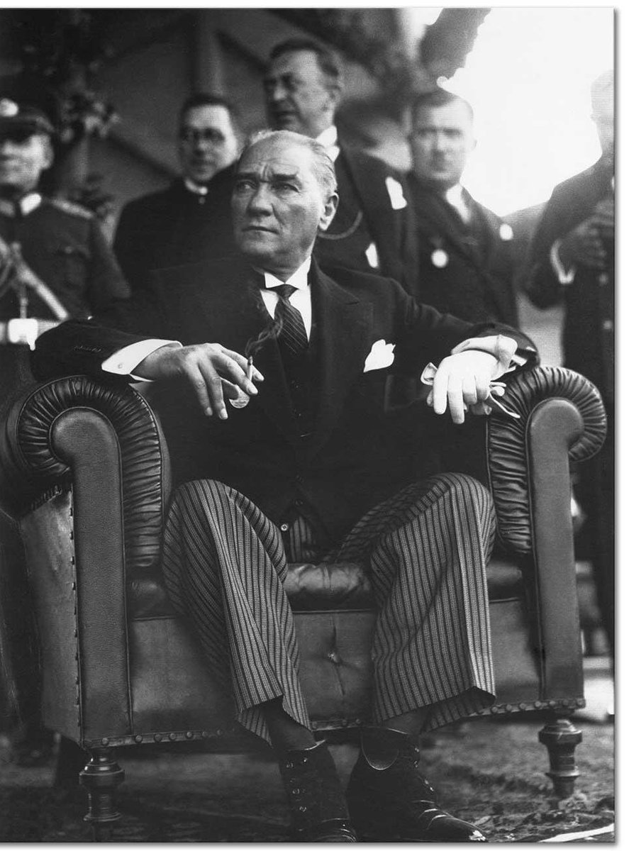 ALIAKDOGAN76's tweet photo. Sen hep #yanımızdasın

Cumhuriyetimizin kurucusu, büyük önderimiz Gazi Mustafa Kemal Atatürk'ü saygı, sevgi ve özlemle anıyorum. https://t.co/LOkyhlj93V
