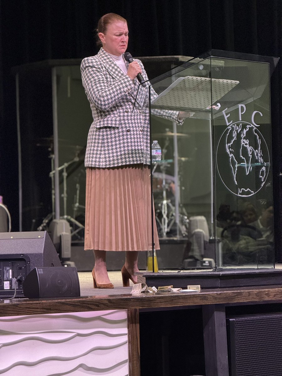 Patricia Klinedinst tweet media