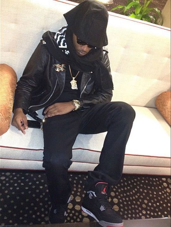 DodoFits's tweet photo. Future wearing Bred 4s https://t.co/FioCYU9QDB