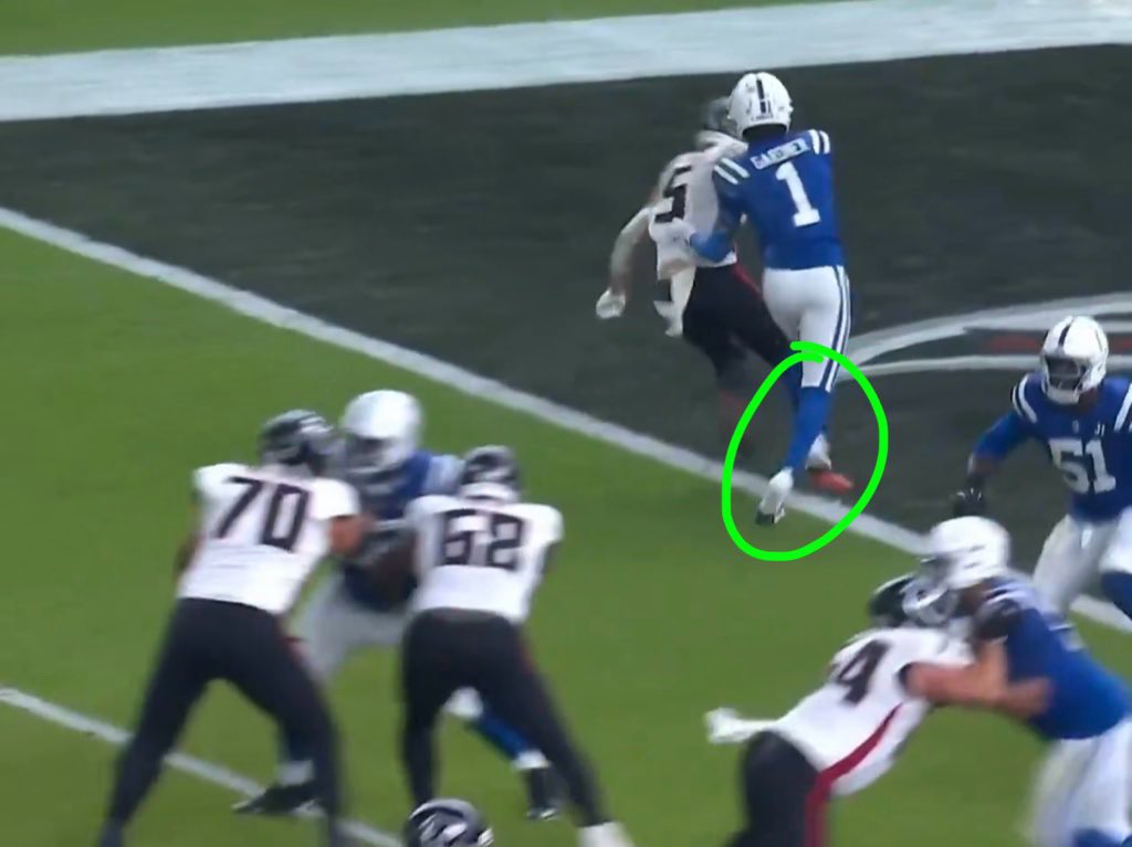 <a href="/MileHighMims/">Bryce 🎸</a> Inadvertently stepped on him 🤔