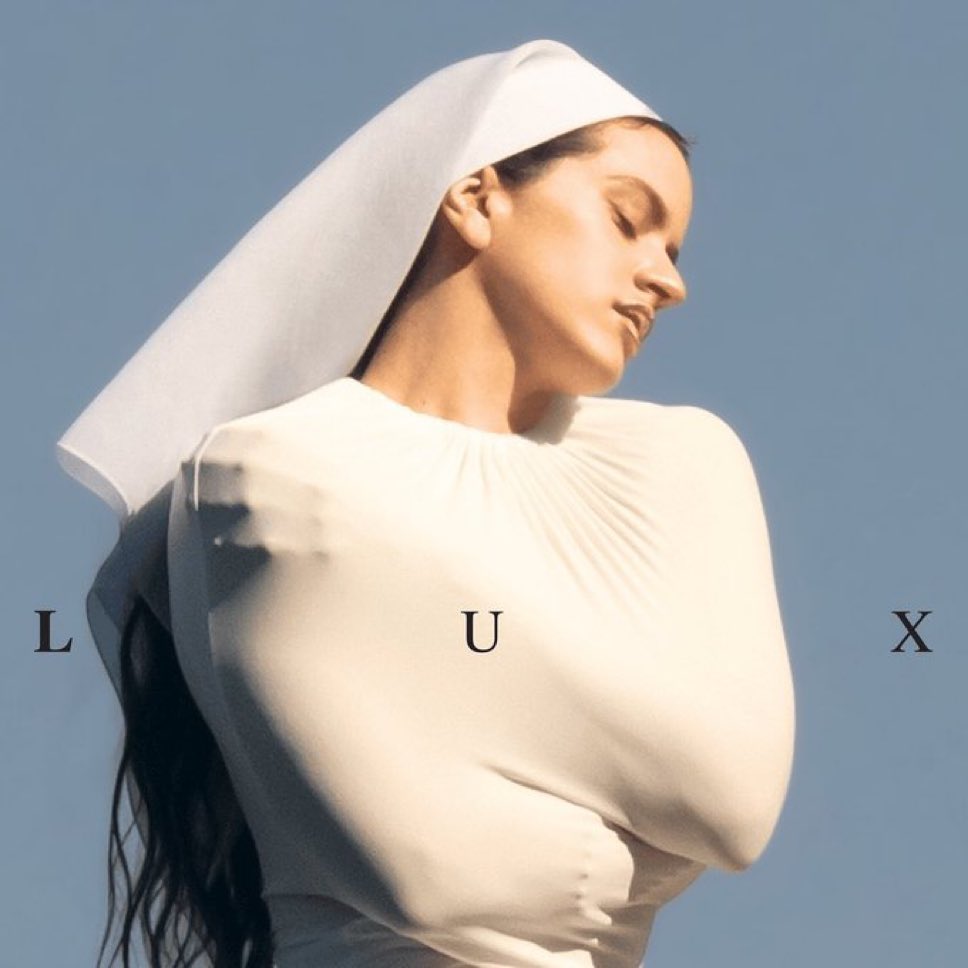 La primera vez que escuché #Lux me impresionó, pero no sabía si volvería mucho a él… 
Pues vaya si estoy volviendo. Cada escucha es mejor que la anterior. Es un álbum inmenso. No termina nunca.