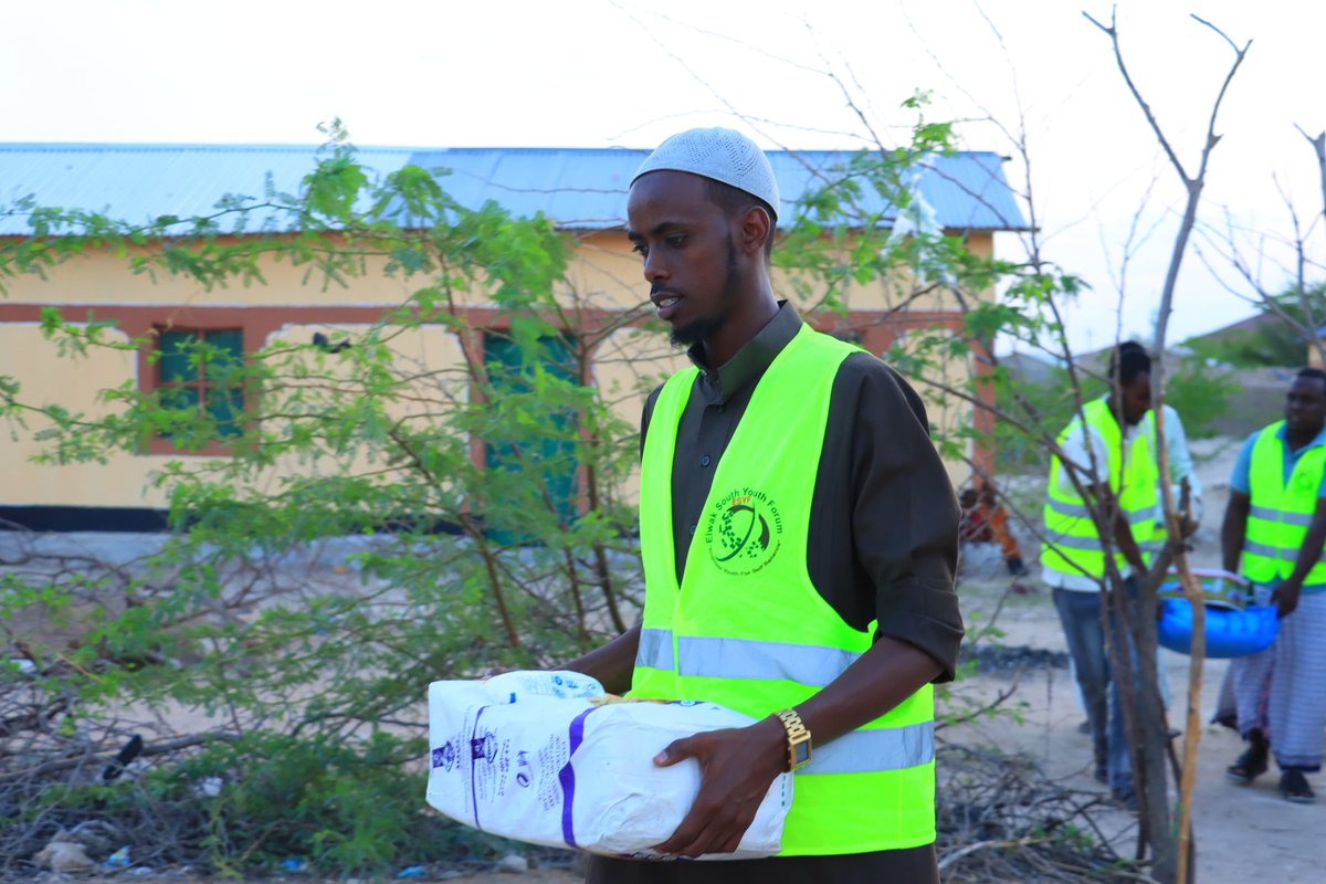 ESYF_CBO's tweet photo. ESYF-CBO Emergency Family Relief Programme. 
As a Muslim community, it grieves us to witness children in our Ummah going to bed hungry.  

#ESYFCBO is dedicated to providing food aid to those who need it most. Yesterday evening, we delivered food supplies https://t.co/MJDcUJjfOW