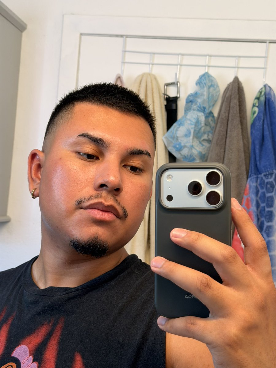 Karn_Nitas's tweet photo. Even if my date cancels today, I still look this good mmhmmmmmmm #NotBotheredDotCom https://t.co/ttNSljQvf5
