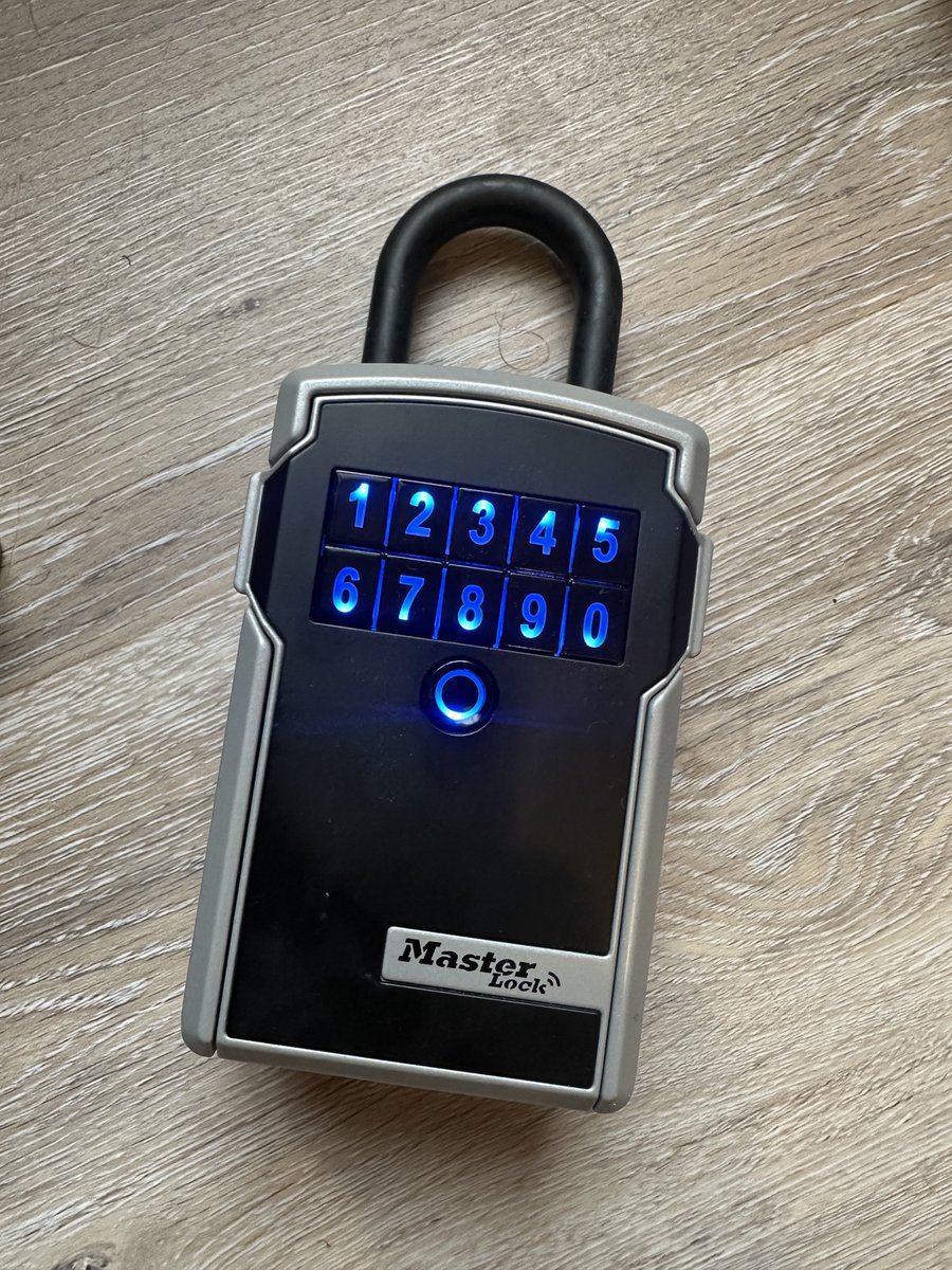 Troy Locke 👉 ( BERLIN ) tweet media