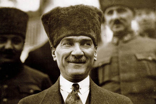 On this day in 1938, Mustafa Kemal offered his greatest contribution to the mankind.  

He died.