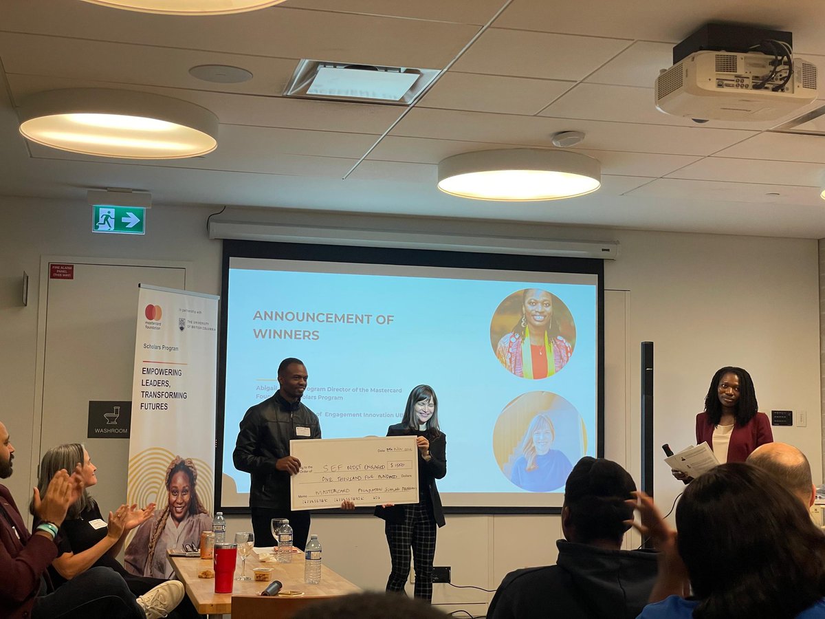 Peterbulimo's tweet image. Had couple wins this year, but this has been particularly intriguing- bagged my firsr-ever  participation award 😅(Recognition for intentionally showing up despite the odds). 

Reminds me the significance of being in spaces where effort is equally as important as outcome