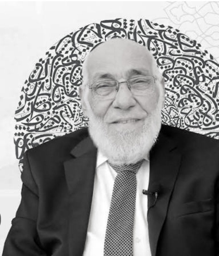 انتقل الى رحمة الله العالم الجيولوجي #الدكتور_زغلول_النجار هذا اليوم الاحد سائلين الله له المغفرة والرحمة وان يسكنه فسيح جناته.

عرف الدكتور زغلول النجار كعالم جيولوجيا وداعية إسلامي اشتهر بطرحه لمفهوم ما يُسمّى (بالإعجاز العلمي في القرآن الكريم).

ولد في 17 نوفمبر 1933م في