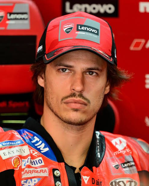 Always liked him as a Rider, never felt he got a fair Crack of the Whip.

Moto2 has always Killed more Careers than it made.

And importantly, he really, really, looks the part.