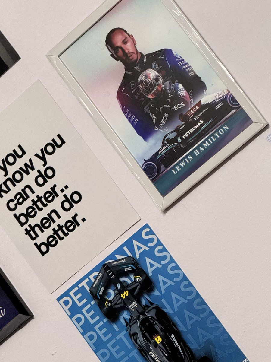 Every time I look at Hamilton’s Merc photo on my wall, it reminds me of happier times… for both of us😭

#F1 #brazilGP