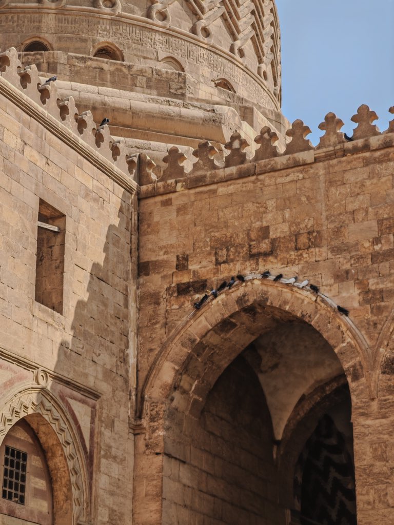 واعلم أن الجمال أطول عمراً من القُبح.