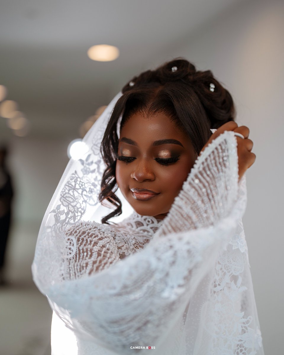 thecameraboss's tweet image. A beautiful bride....

#portrait #weddingideas #weddinginspiration #bridalportraits  #PhotographyIsArt #photooftheday

GTCOfashionweekend