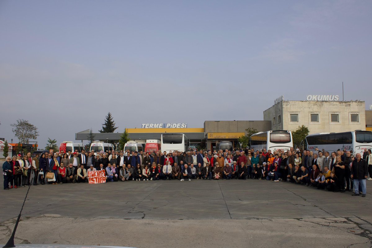 Biz büyük bir aileyiz... ♥️

Ordu Mitingi hatırası/ Samsun CHP