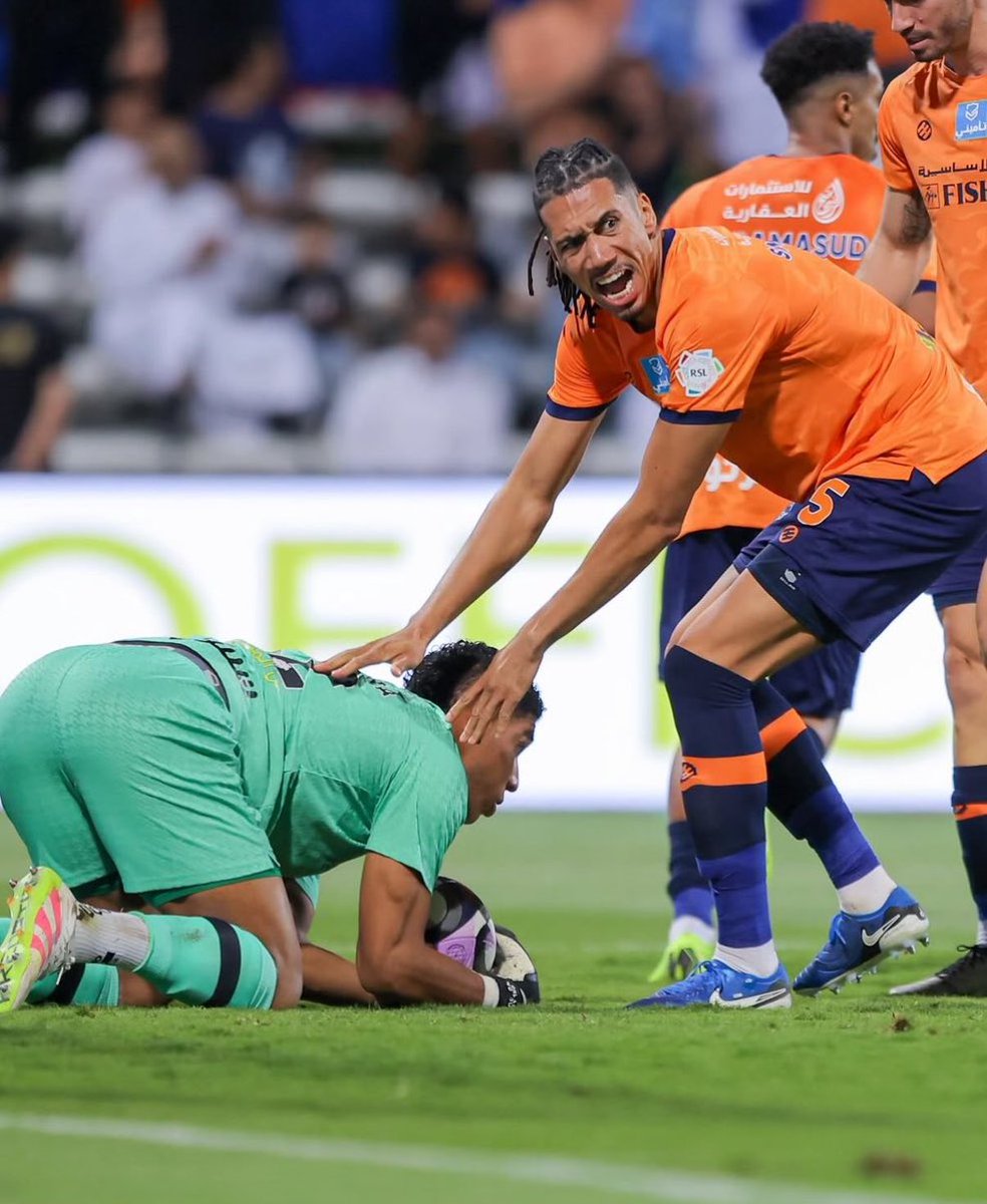 أورلاندو موسكيرا في الجولة الثامنة 🇵🇦🟠:

-✅ شباك نظيفة
-✅ تواجد في تشكيلة الجولة 
-✅ (5) تصديات
-✅ (2) منها داخل منطقة الجزاء 

كريس سمولينغ في الجولة الثامنة 🏴󠁧󠁢󠁥󠁮󠁧󠁿🟠:

- ✅تواجد في تشكيلة الجولة 
- ✅ 6/7 الكرات العالية ربحها
- ✅ 5 تشتيت 
- ✅ 5 استردادات