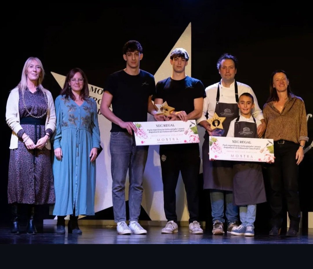 🐶🐶🐶🐶Joan Besson tweet media