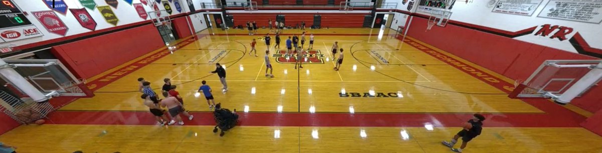 Hoops season is here! 🏀💪 Great energy and effort so far! Big thanks to Beechmont Raising Canes for providing us with food for our program practice!