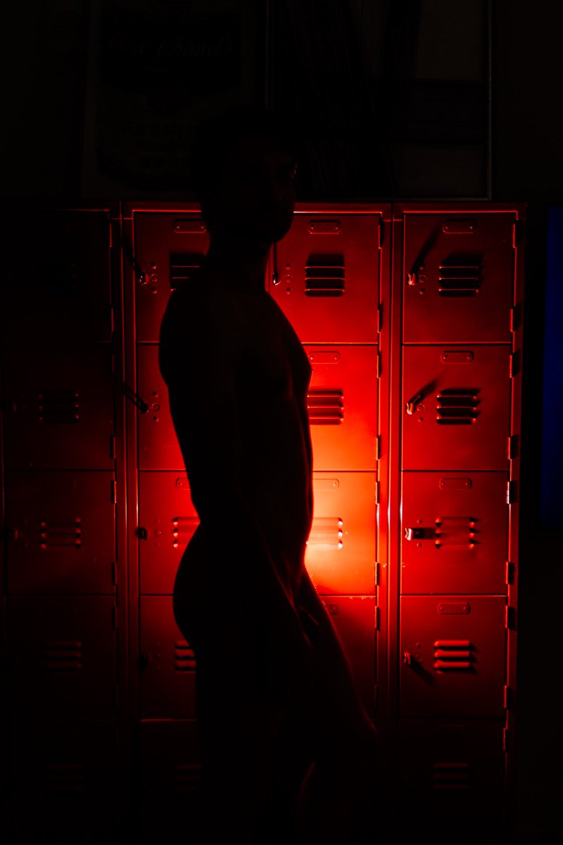 stebbiesnaps's tweet photo. Silhouettes from photoshoot  session recently        

#Silhouette #Photography #Boudoir #maleboudoir #PhotoShoot #Ohio #ColumbusOhio #Columbus #photoshoot #malemodel #model #men #mennude #nude https://t.co/HD4Api7Q35